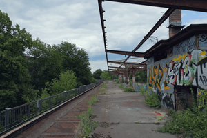 Der verfallene und verwilderte Bahnhof Wernerwerk