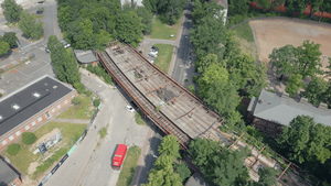 Luftaufnahme des Bahnhofs Siemensstadt