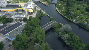Luftaufnahme der Brücke bei der Charlottenburger Schleuse